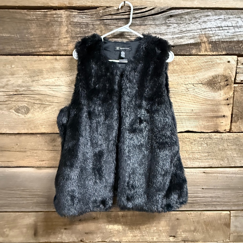 INC International Concepts Faux Fur vest, Black, Large
